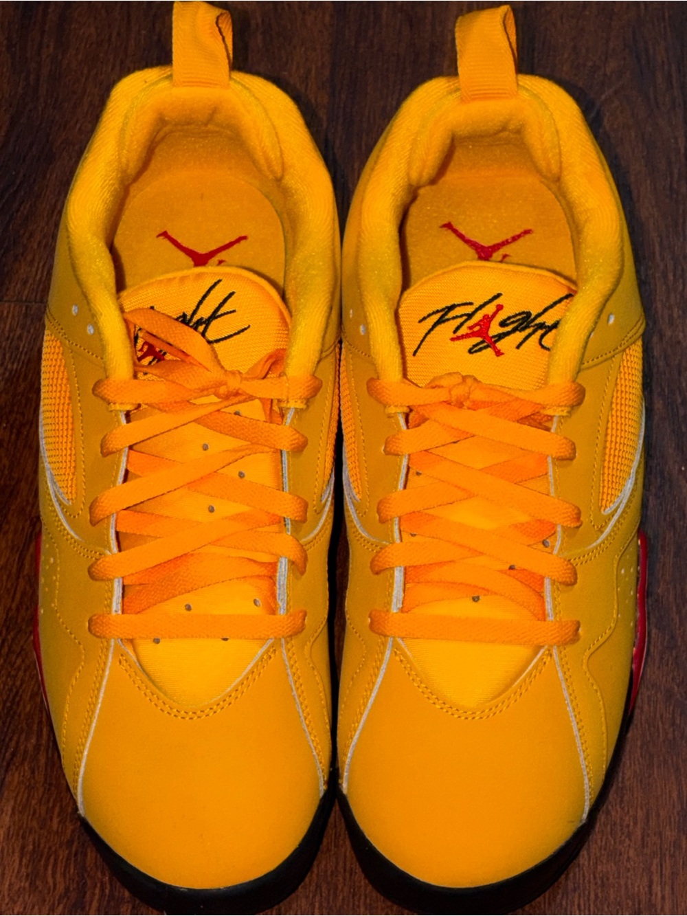 Jordan size 11 - Picture 6 of 13